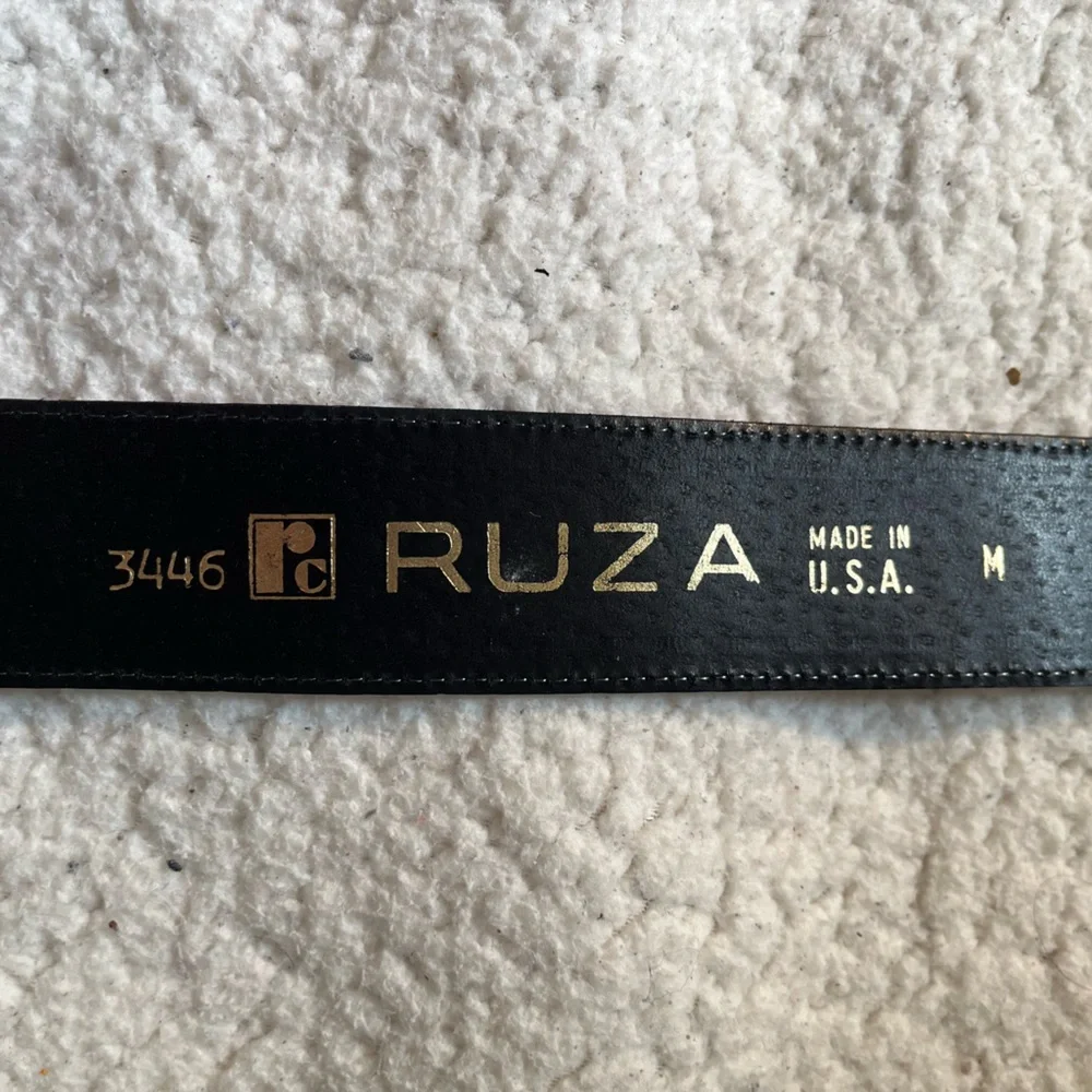 Red Snakeskin Leather Women's Vintage Belt With Silver & Gold tone Buckle - Picture 2 of 8